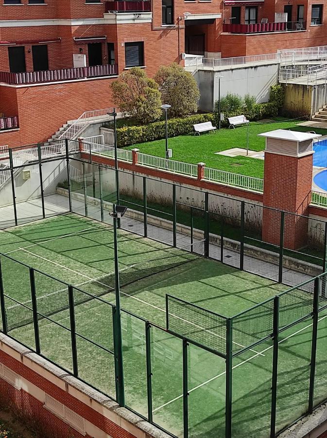 דירות קסטרו אורדיאלס Precioso Apartamento Con Terraza, Pistas De Padel Y Piscinas מראה חיצוני תמונה